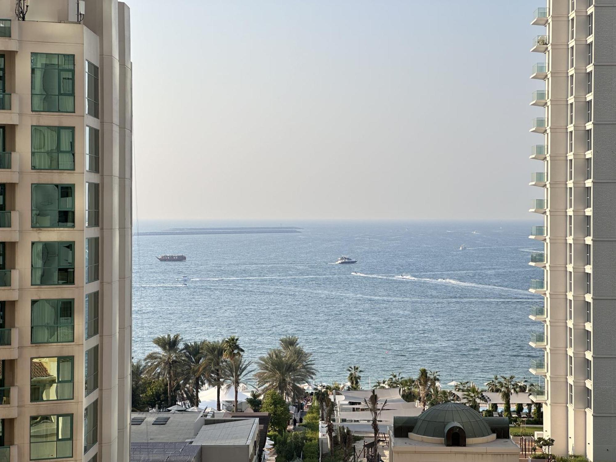 Bollywood Beach Hostel Dubaj Zewnętrze zdjęcie